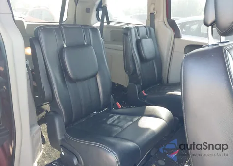 2015 Chrysler Town & Country Touring from USA, damaged, VIN 2C4RC1BG3FR563041